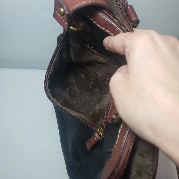 B.O.C. Born Black Shoulder Bag Purse Brown Original hardware Zipper closure - Picture 8 of 12